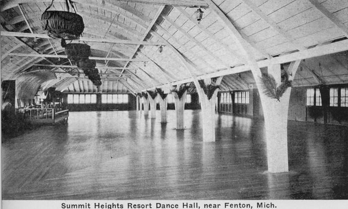 Summit Heights Resort Dance Hall - Historical Photo (newer photo)